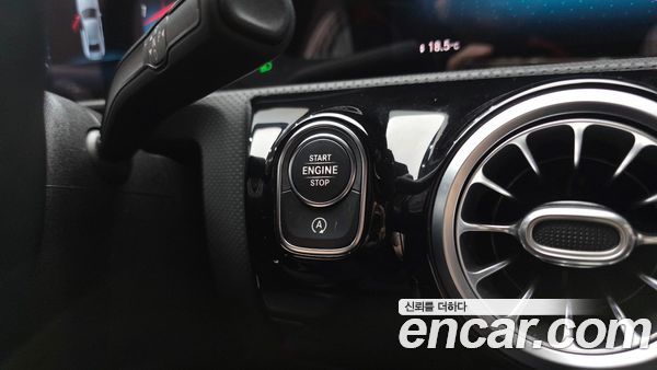 Mercedes-Benz A-Class 2020, фото 20