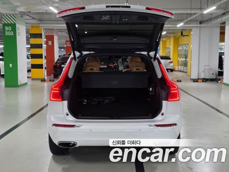 Volvo XC60 2020, фото 18