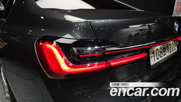 BMW 7 Series 2021, фото 9