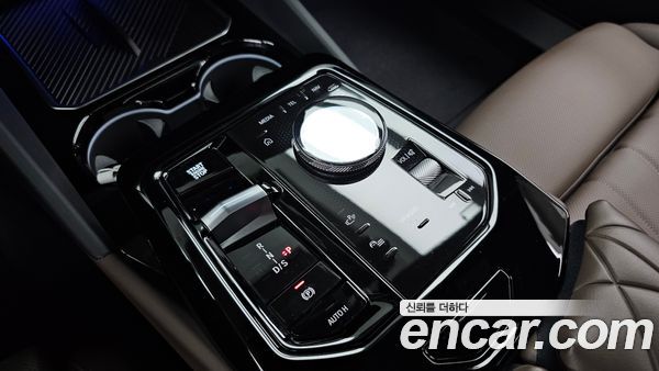 BMW 5 Series 2024, фото 12