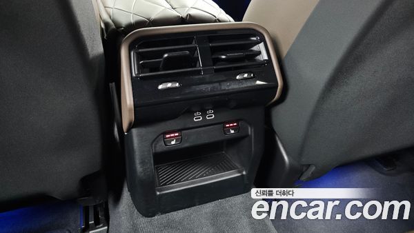 BMW 5 Series 2024, фото 24
