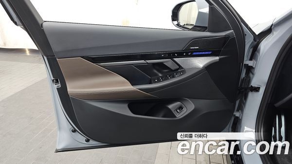 BMW 5 Series 2024, фото 14
