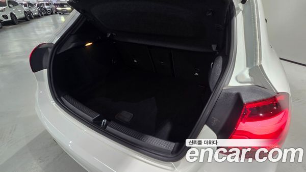 Mercedes-Benz A-Class 2025, фото 10