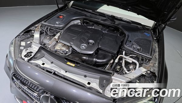 Mercedes-Benz E-Class 2021, фото 6