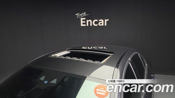 Mercedes-Benz E-Class 2021, фото 34