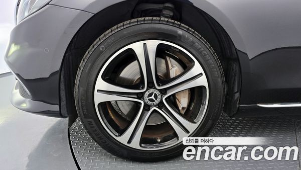 Mercedes-Benz E-Class 2020, фото 5