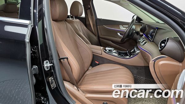 Mercedes-Benz E-Class 2020, фото 16