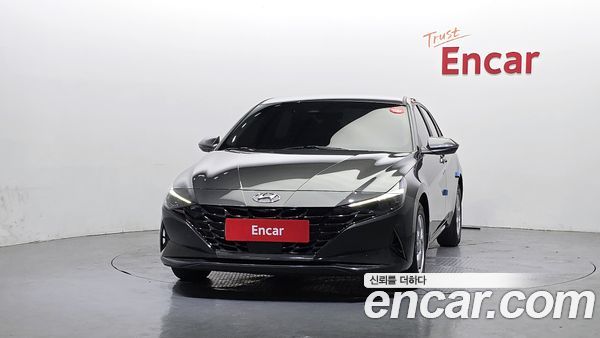 Hyundai Elantra 2021, фото 3