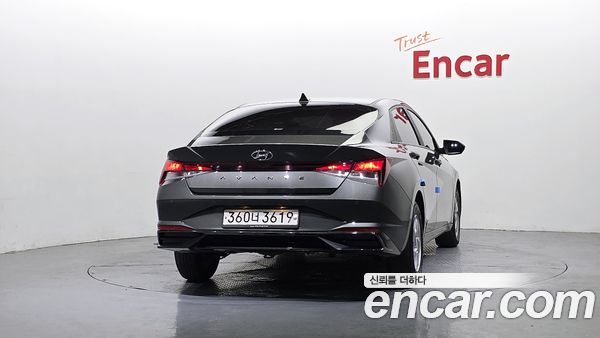 Hyundai Elantra 2021, фото 4