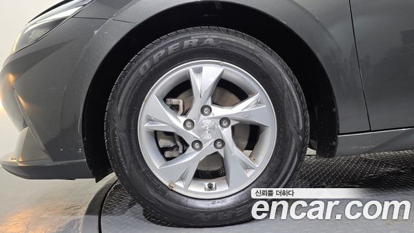 Hyundai Elantra 2021, фото 5