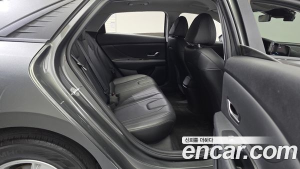 Hyundai Elantra 2021, фото 17