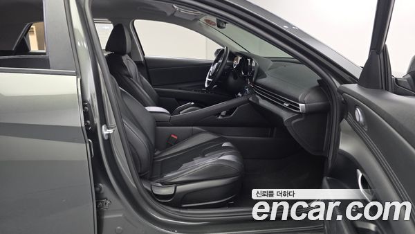 Hyundai Elantra 2021, фото 18