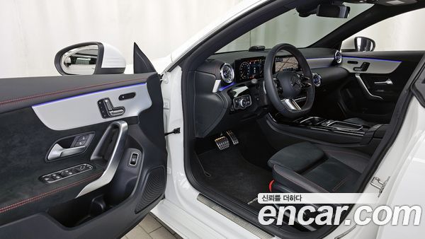 Mercedes-Benz CLA 2026, фото 13