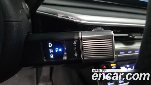 Hyundai Grandeur 2023, фото 9