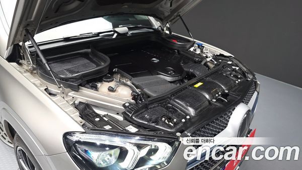 Mercedes-Benz GLE 2023, фото 6