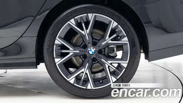 BMW 2 Series 2025, фото 5