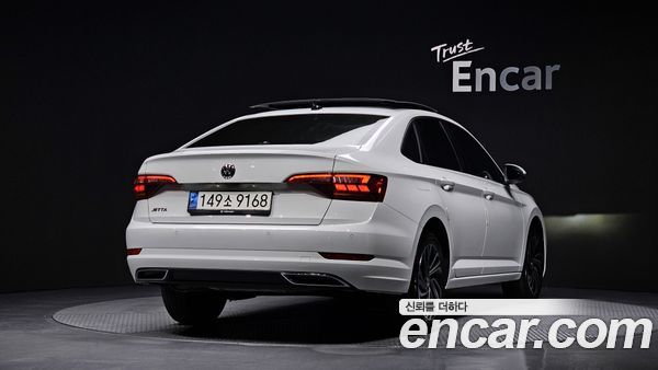 Volkswagen Jetta 2021, фото 2