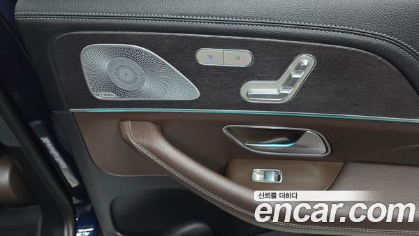 Mercedes-Benz GLS 2021, фото 29