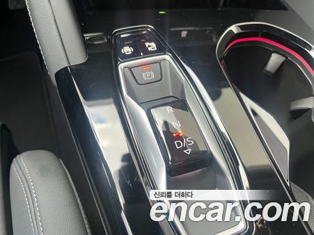 Audi Q5 2025, фото 9