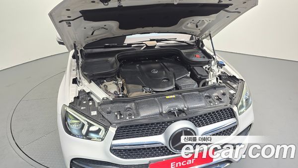 Mercedes-Benz GLE 2023, фото 6