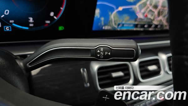 Mercedes-Benz GLE 2023, фото 12