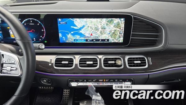 Mercedes-Benz GLE 2023, фото 26