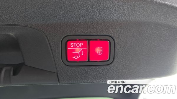 Mercedes-Benz GLE 2023, фото 29