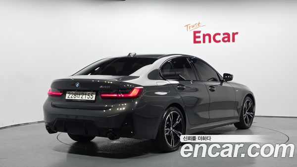 BMW 3 Series 2025, фото 2