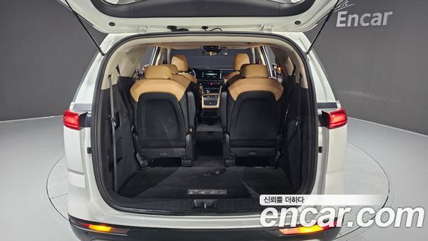 Kia Carnival 2022, фото 26