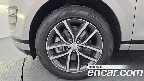 Land Rover Range Rover Evoque 2026, фото 5