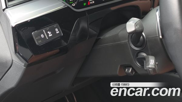 Audi e-tron 2020, фото 26