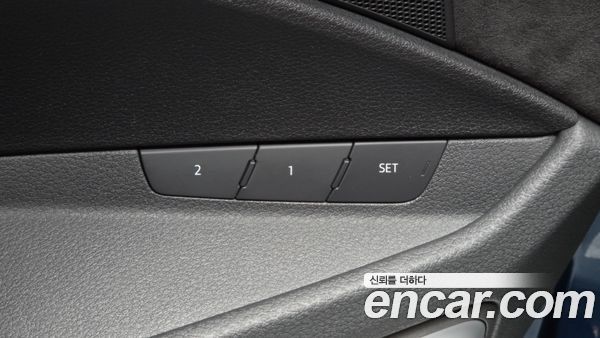 Audi e-tron 2020, фото 30