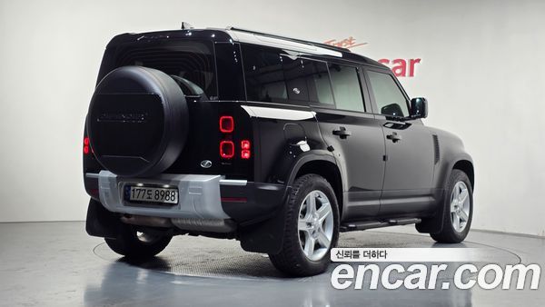 Land Rover Defender 2022, фото 2