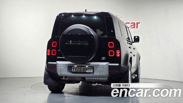 Land Rover Defender 2022, фото 4