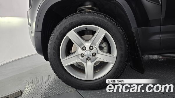 Land Rover Defender 2022, фото 5
