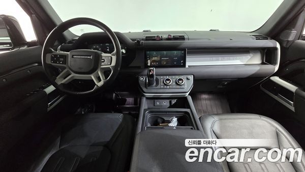 Land Rover Defender 2022, фото 10
