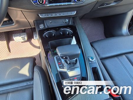 Audi A4 2023, фото 14