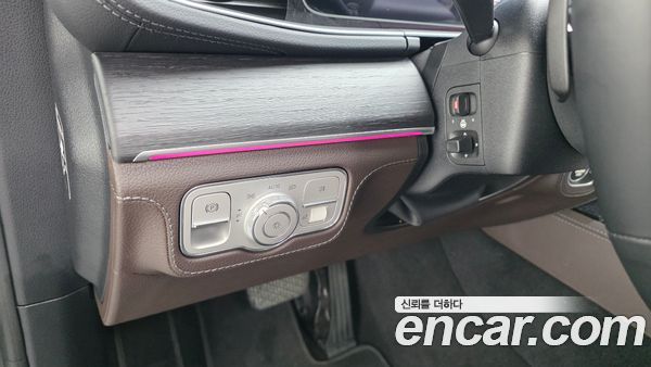 Mercedes-Benz GLE 2022, фото 29