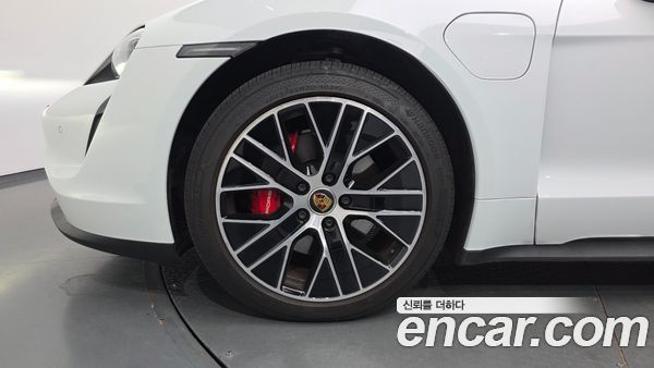 Porsche Taycan 2021, фото 5