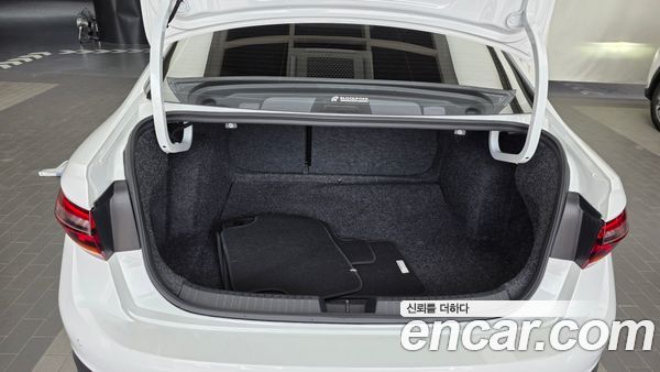 Volkswagen Jetta 2023, фото 26