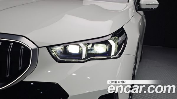 BMW 5 Series 2025, фото 8