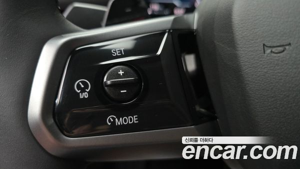 BMW 5 Series 2025, фото 31