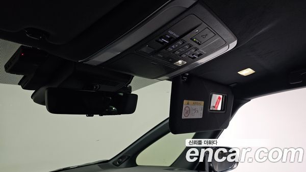 Toyota Alphard 2024, фото 31