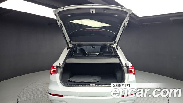 Audi Q3 2020, фото 20