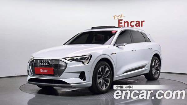 Audi e-tron 2022