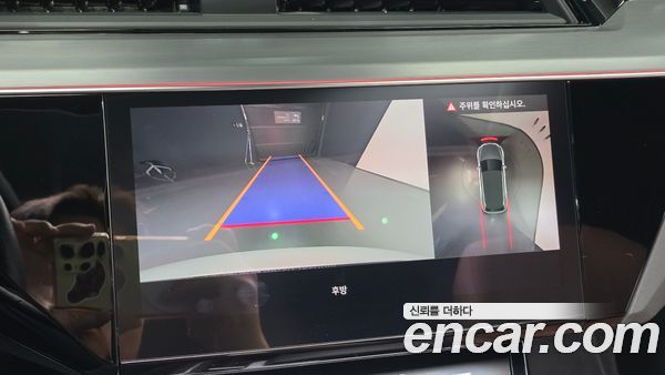 Audi e-tron 2022, фото 16