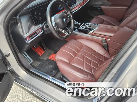 BMW 7 Series 2023, фото 9