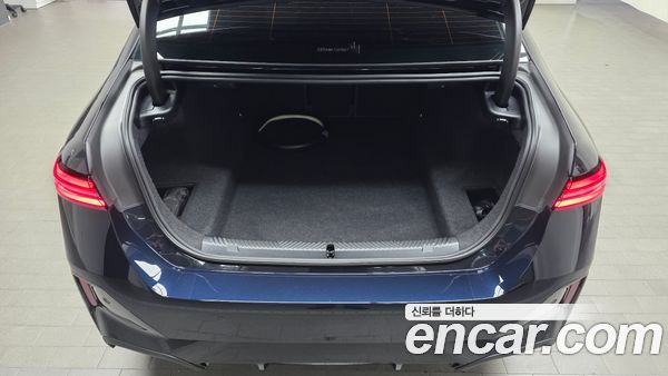 BMW 5 Series 2025, фото 25