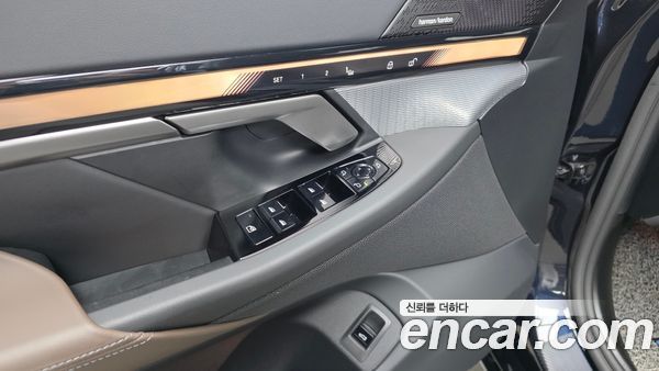 BMW 5 Series 2025, фото 26