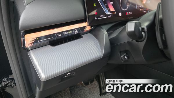 BMW 5 Series 2025, фото 28